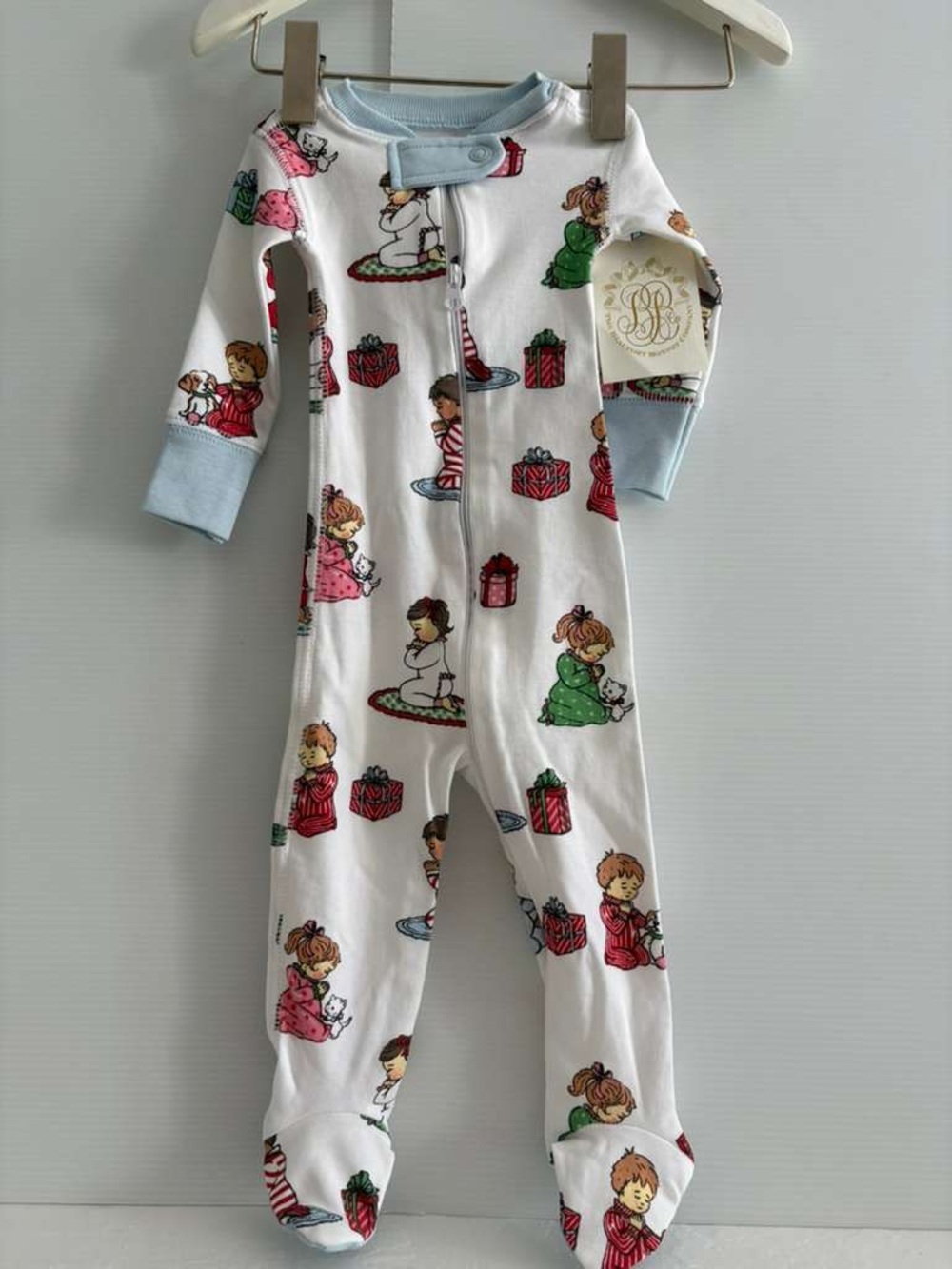 The Beaufort Bonnet Company Knox’s Night Night Footed Pajamas | size 0-3 months